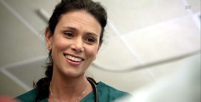 everywherenial's tweet photo. if i ever need medical attention, i want melissa mccall to help me https://t.co/5uHitUuQuD