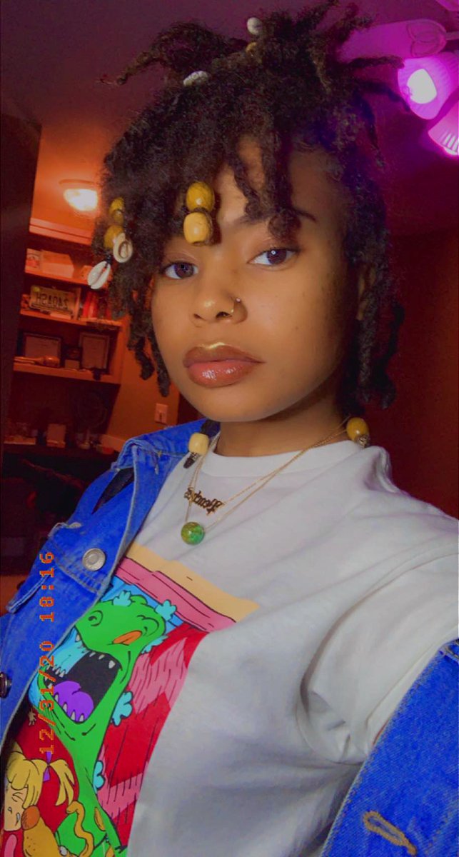 _tweetnothings's tweet photo. Reptar Queen 🦖👑 https://t.co/eVrk9la96w