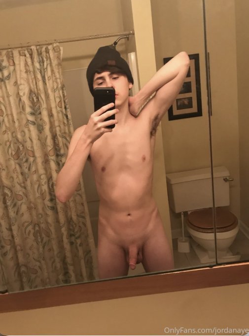 1 pic. ???? MY FREE ONLYFANS IS ALIVE NOW! https://t.co/J5HDxqxLJp