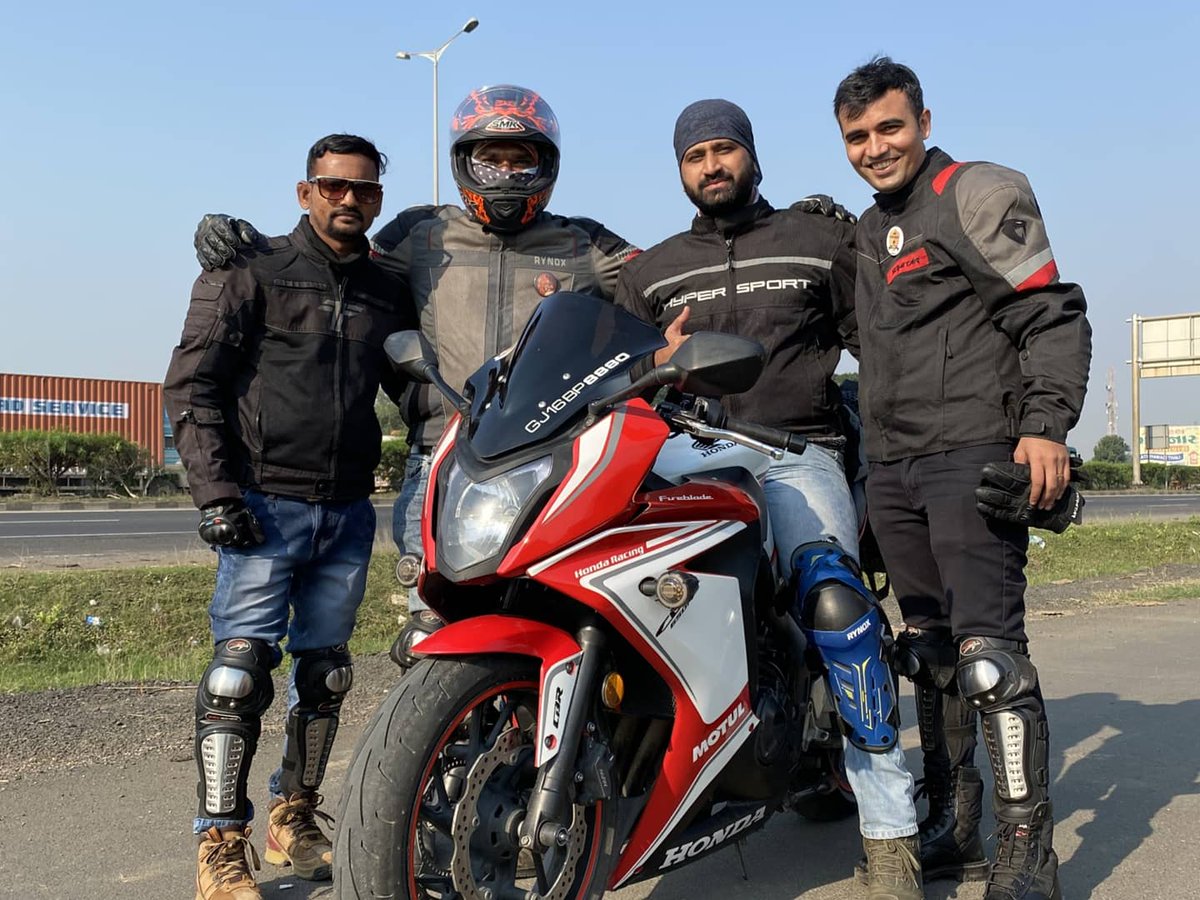 BabaRiding's tweet image. Last Of the year 2020 ride
#Vadodara To #dahanu
#dahanu to #dudhanilake
#dudhanilake to #Vadodara

#bikeride #RoyalEnfield #Honda 
@royalenfield @RoyalEnfield_NA @HondaRacingF1 @HondaBike_hmj @BabaRiding 
@acecafelondon @emNikhil @riderGirl_Vish