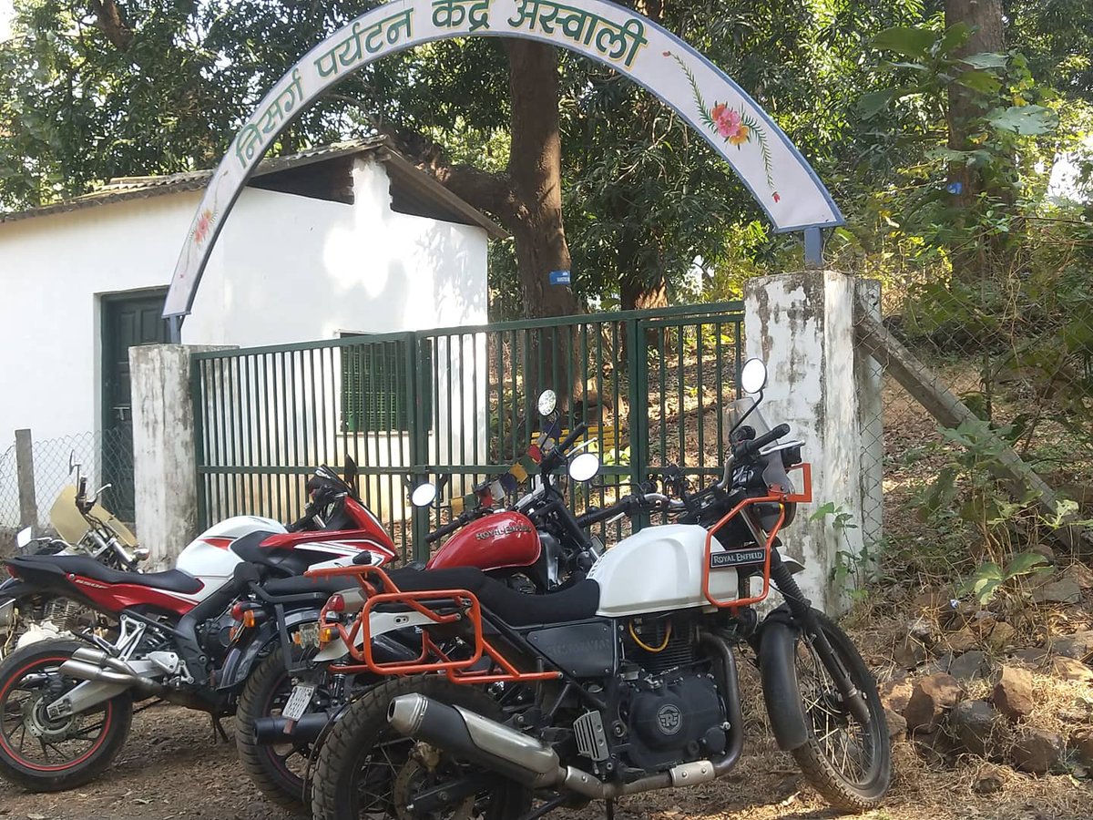 BabaRiding's tweet image. Last Of the year 2020 ride
#Vadodara To #dahanu
#dahanu to #dudhanilake
#dudhanilake to #Vadodara

#bikeride #RoyalEnfield #Honda 
@royalenfield @RoyalEnfield_NA @HondaRacingF1 @HondaBike_hmj @BabaRiding 
@acecafelondon @emNikhil @riderGirl_Vish