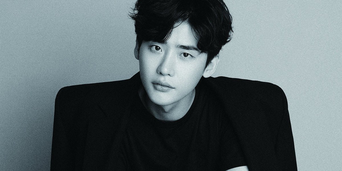 K_GEN_france's tweet image. #LeeJongSuk a terminé son service militaire
k-gen.fr/lee-jong-suk-a…