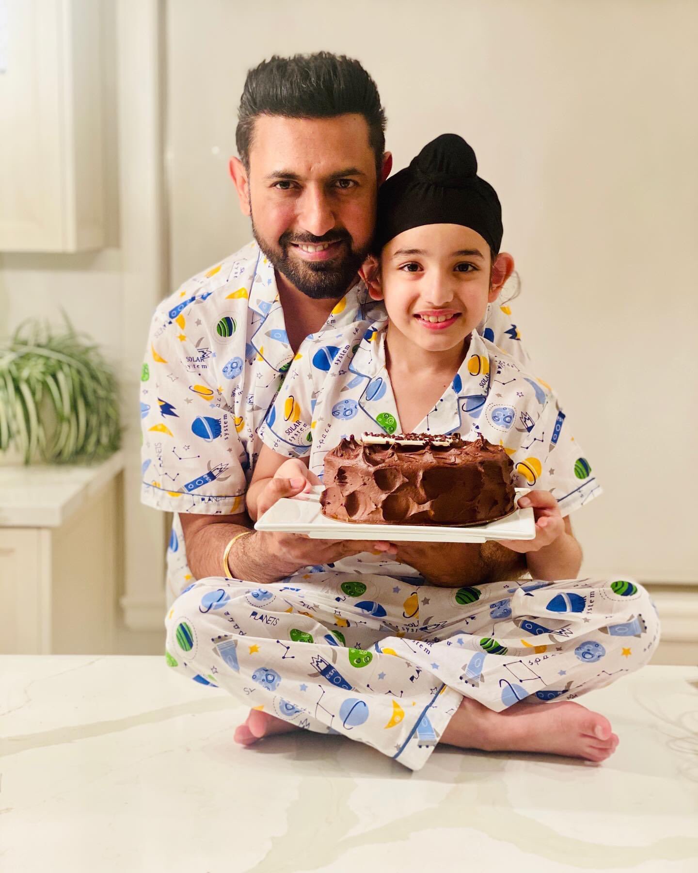 Happy birthday Gippy Grewal 