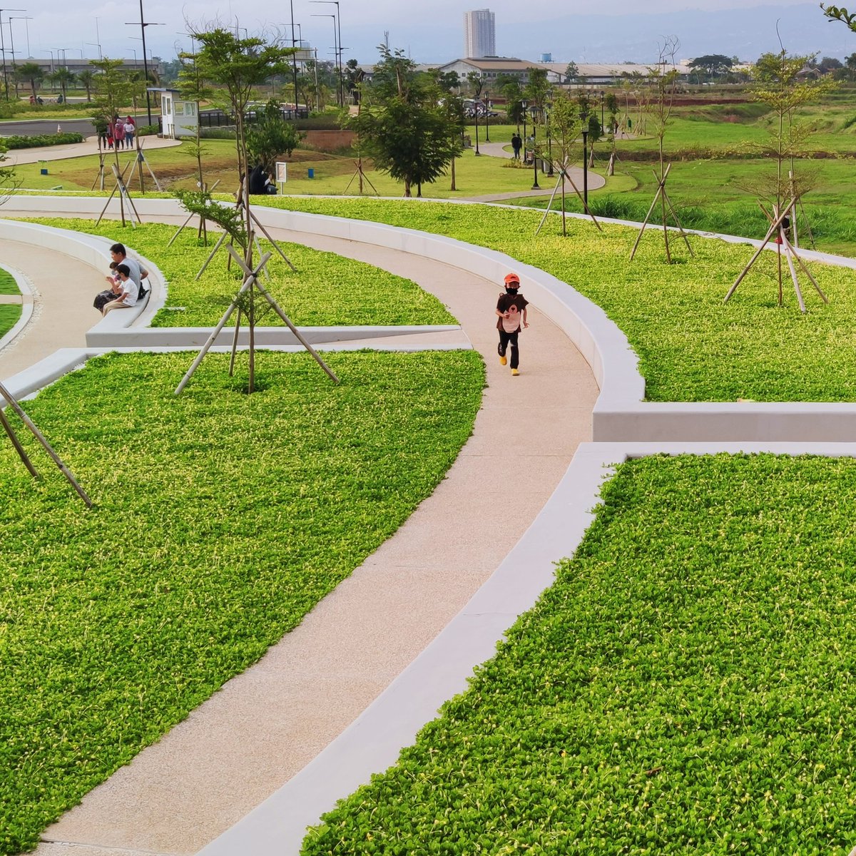 We create our happiness and memories. ✨
. 
. 
. 
#SBDlandscapes #SummareconBandung