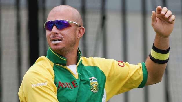 He changed the way the game was played with his aggression &amp; passion and taking it into his coaching as well. A great believer in the strength of teamwork &amp; discipline, the #karachikings are proud to announce our new Head Coach <a href="/hershybru/">Herschelle Gibbs</a> . 
Welcome to the family, Gibbsy!
#PSL