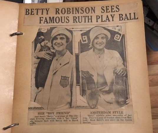 A-t-elle moins abusé que ses coéquipières ? Toujours est-il qu’elle termine deuxième de sa course d'essai et première de sa demi-finale. Elle est la seule Américaine à atteindre la finale du 100 mètres.