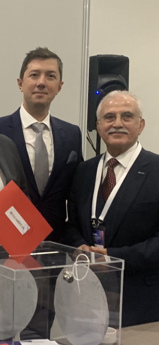 EdisEmre's tweet photo. DEİK, DTİK, BULTİŞAD, Bulgar Türk İş Dünyasının ve iki halkın dostluğunun gelişmesine çok büyük katkısı olan fikirlerine çok değer verdiğimiz ve sevdiğimiz büyüğümüz Osman Ak’ın vefat haberini üzüntüyle almış bulunmaktayız.Nûrlar içinde yatsın, mekanı cennet olsun+ @deikiletisim https://t.co/TV8xIihtPm