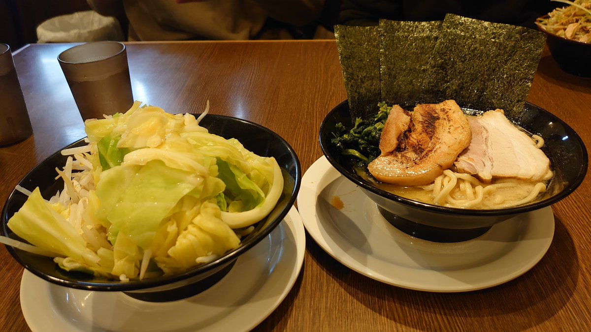 Suzucolle's tweet photo. #suzucolleラーメンカウンター
2021年一発目 https://t.co/FtPwoLRZn5
