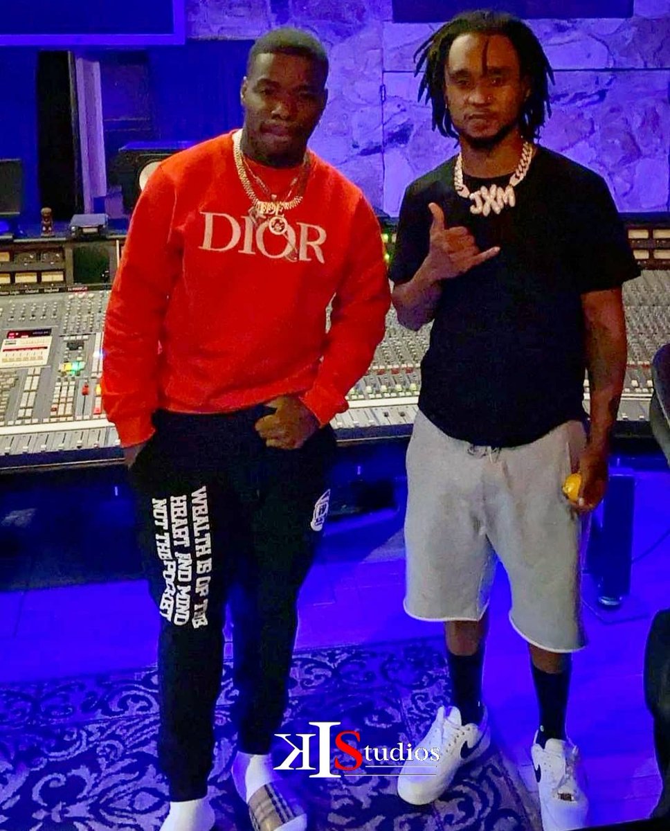 killinstudios's tweet photo. @rayvaughnderay  x @Jxmmi f/ @RaeSremmurd at Killer Instinct Studios ( 🎙  @killinstudios )  🔥 https://t.co/Zftc3VXJxX