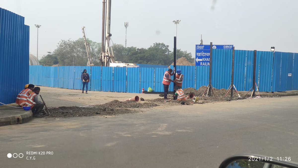 खांदेश्वर येथील सेक्टर 25, येथील रहिवासी स्टेशन ला जाण्यासाठी जो रस्ता वापरतात तो रस्ता आज cidco बंद करत आहेत आवास योजनेंतर्गत. हे बरोबर आहे का? त्या घरांसाठी आमचे रस्ते का बंद होत आहेत? कुणाला पडलीय की नाही आमची? मदत करा <a href="/OfficeofUT/">Office of Uddhav Thackeray</a> <a href="/CIDCO_Ltd/">CIDCO Ltd</a> <a href="/mieknathshinde/">Eknath Shinde - एकनाथ शिंदे</a> <a href="/MPShrirangBarne/">Shrirang Appa Barne</a>