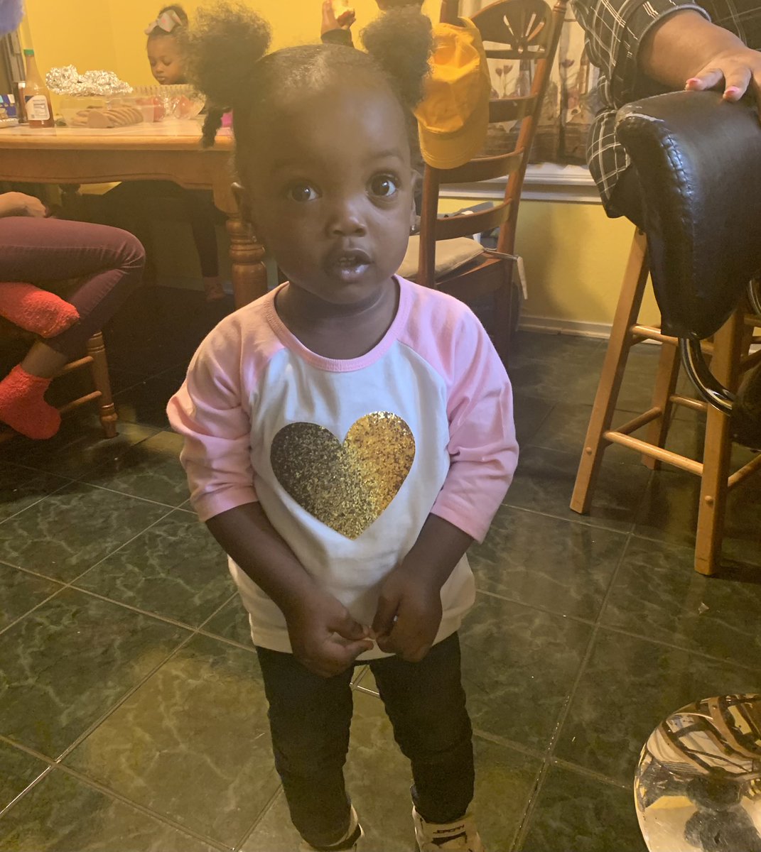 shortiesade_'s tweet photo. Forgot to post here 🤦🏽‍♀️ My baby girl made big TWWOO yesterday!! She’s my heartbeat and I can’t wait to spend many more years with her and watch her grow up 💚🥰🎉🎊🥳 #myminime #mydiva #terrifictwos https://t.co/Mlj61KYAlx