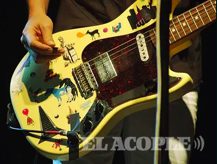 MolkosBitch's tweet photo. Cyclone...
#Placebo #BrianMolko #FenderCyclone https://t.co/wERxWi5Viw