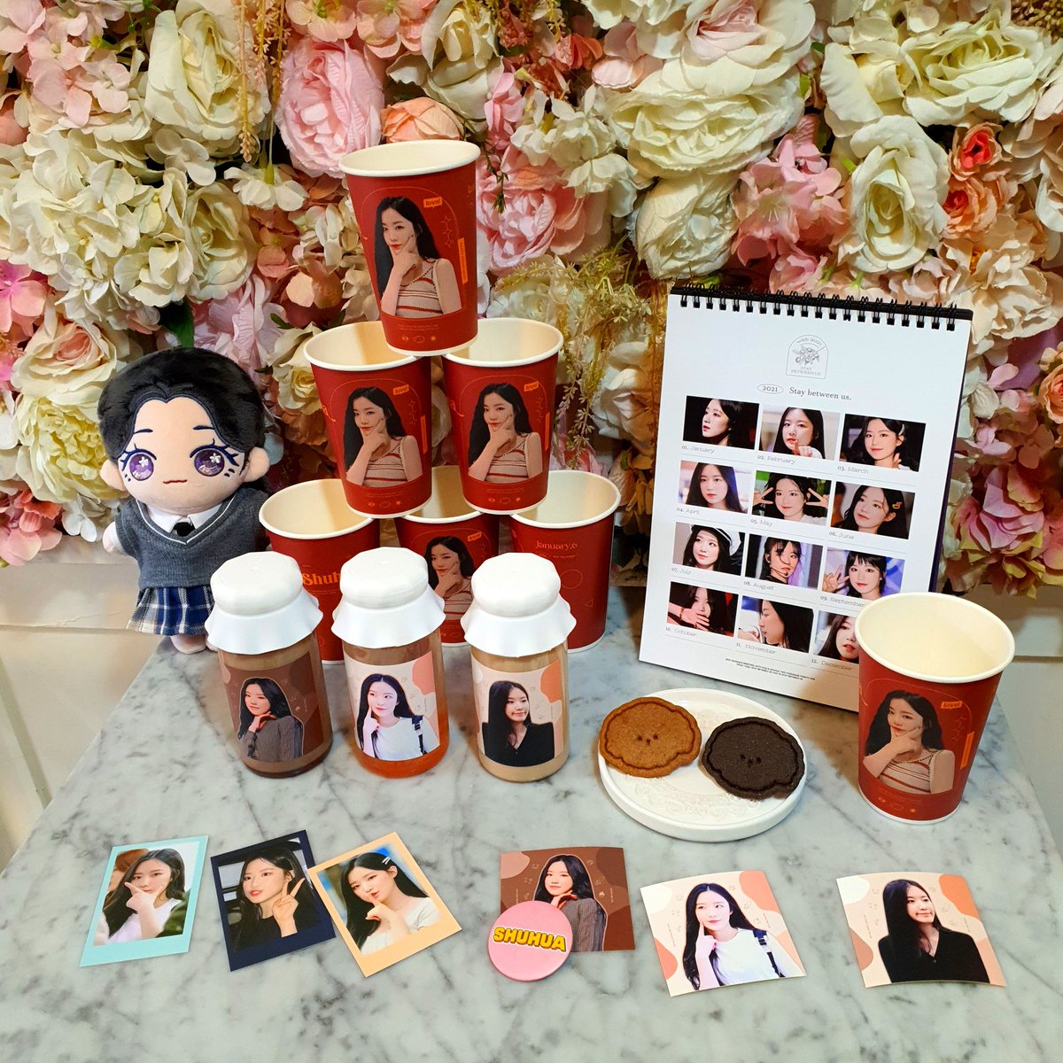 마스터님 항상 예쁜 슈화 사진 찍어주셔서 감사합니다^^7 쿠키 너무 귀여워요 😆😆 잘 보고갑니다~ <a href="/YQSH9900/">YQSH</a>
#happyshuhuaday #슈슈카페