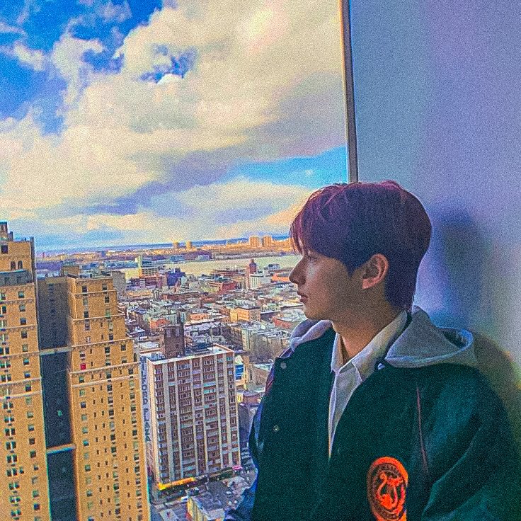 Wen Junhui from a seventeen but make it Indie— a thread 