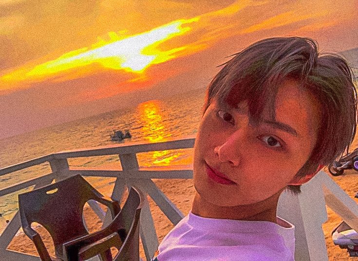 Wen Junhui from a seventeen but make it Indie— a thread 