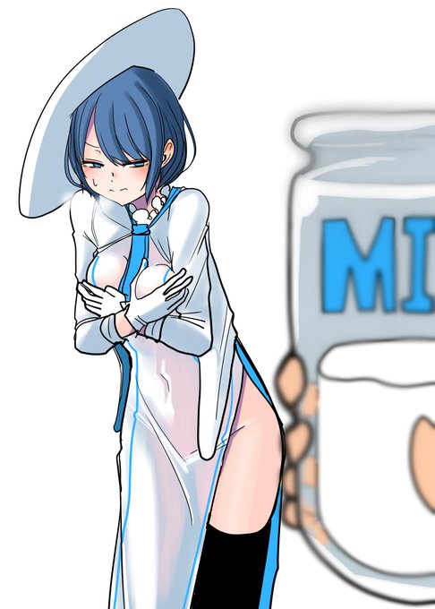 ミルクを眺めるノムの字 