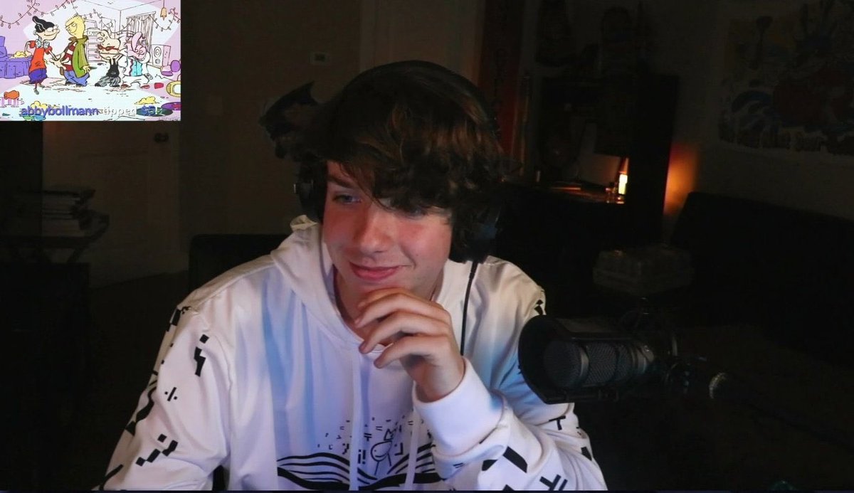 karl jacobs but his smile gets wider as you scroll a /safe thread! /srs /pos