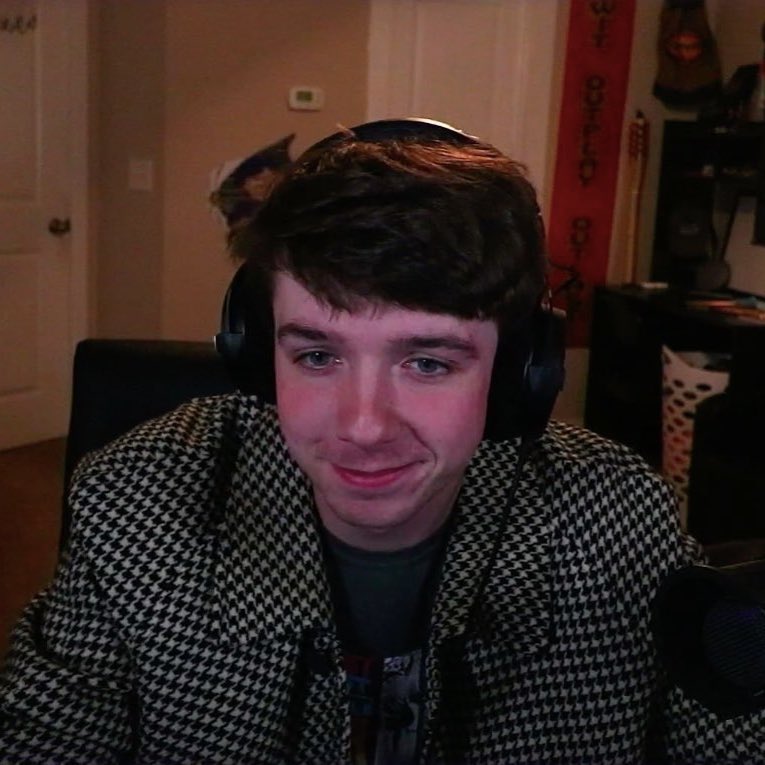 karl jacobs but his smile gets wider as you scroll a /safe thread! /srs /pos