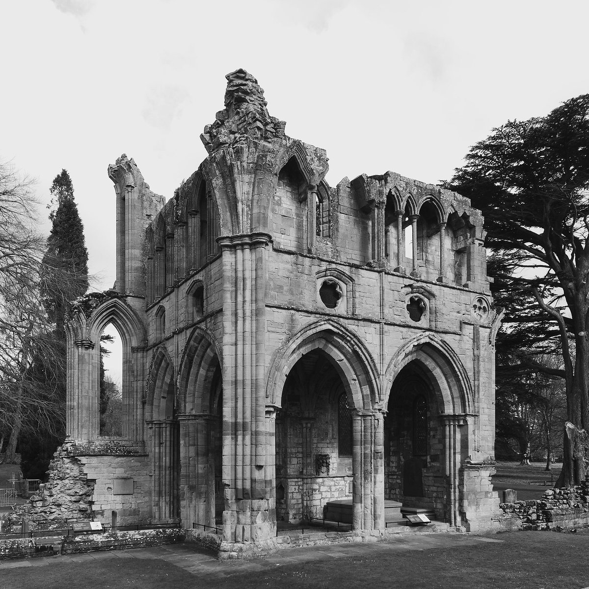 Round 1, Bracket A! Holyrood Abbey vs Dryburgh AbbeyDryburgh Abbey, according to local legend, hosts a benevolent spirit known as Fat Lips, who keeps watch over houseless people.