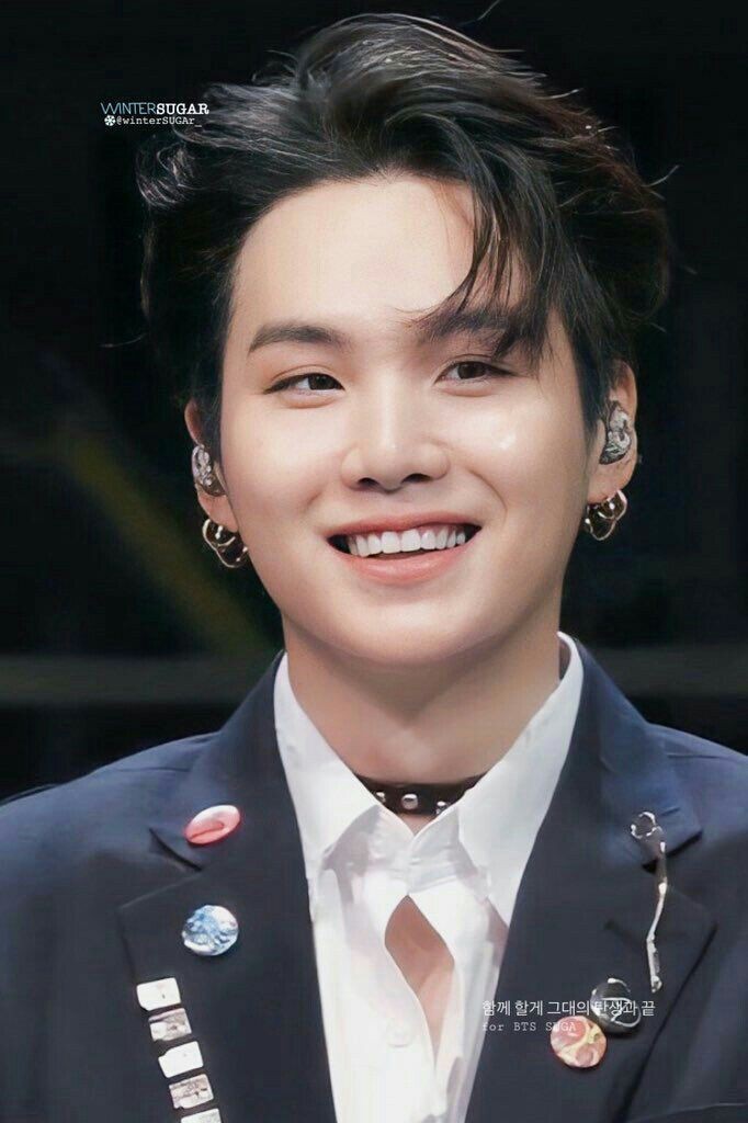 HusPony's tweet photo. #Yoongiiscuteboy
#YoongiAngel
#YOONGIiSweetLikeHoney
#YoongikingOfBTS
#Yoongibestboy
#Sugaiscute
#Sugaistalented
#meowYoongi
#YoongiPrecious
#Yoongi_you_are_the_best
#Yoongiperfect
#YoongiBestProducer https://t.co/rkpfvcqcfq