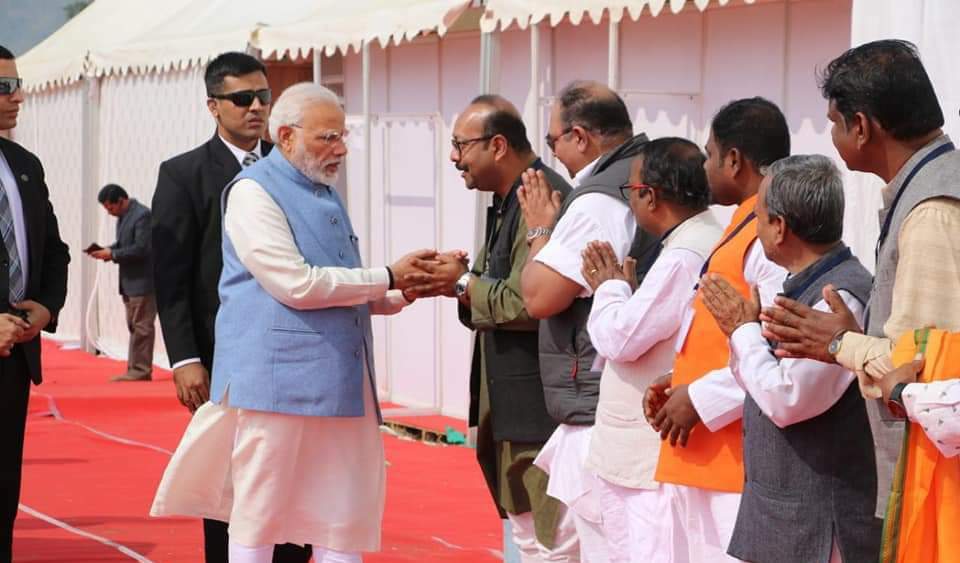 BhruguOdisha's tweet photo. Feeling proud to see Hon'ble PM @narendramodi Ji at the top of 2020 Approval Ratings of World Leaders.
Modi Ji has emerged as the Most Popular World Leader and stays way ahead of others.
When it comes to Odisha, Modi Ji has always shown special love for us.
#ModiWithOdisha https://t.co/1gCEYHMD0Y