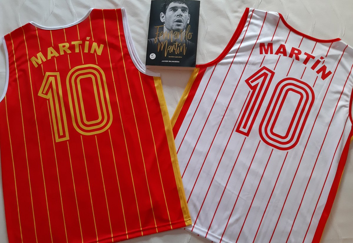 javibalmaseda1's tweet photo. 🚨Sorteo de Reyes🚨
Uno de estos tres productos puede ser tuyo. Solo tienes que RT este tuit citando con cuál te quedarías y seguir a: 👇👇
@planetacb 
@javibalmaseda1 
@YoLosViJugar 
El ganador se anunciará en los próximos días en planetacb. https://t.co/5kw6zOEXJ0