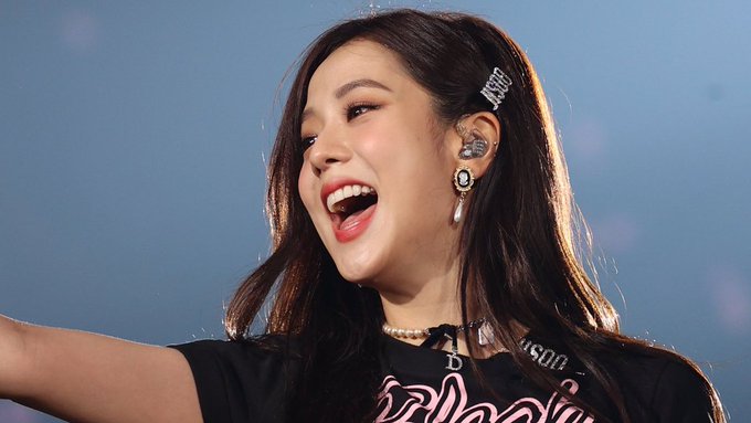 JISOO PIC tweet media