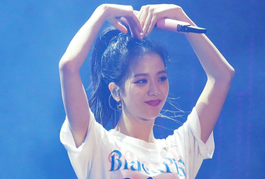 JISOO PIC tweet media