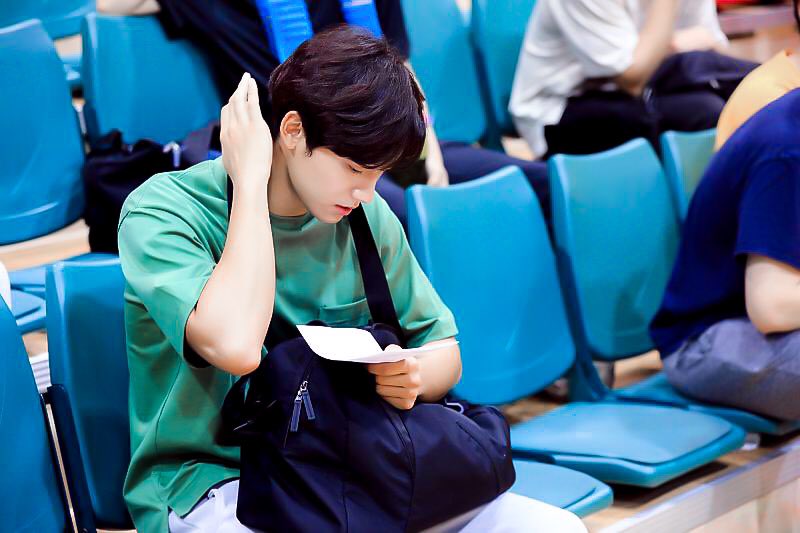 butterdodo_'s tweet photo. เซตนี้โดฮยอนหล่อจัง ละสายตาไม่ได้เลย https://t.co/2677OLcJqr
