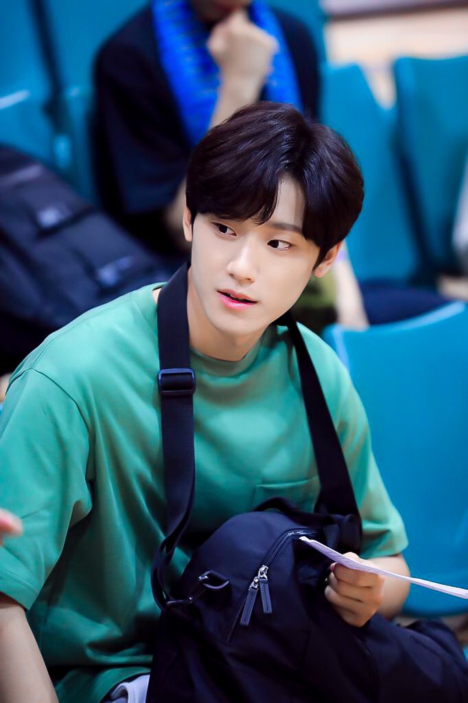 butterdodo_'s tweet photo. เซตนี้โดฮยอนหล่อจัง ละสายตาไม่ได้เลย https://t.co/2677OLcJqr