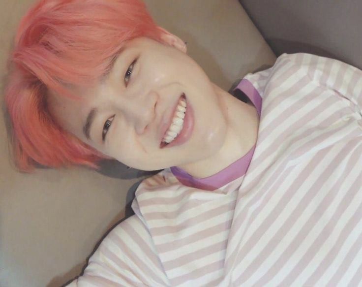 angelinamar16's tweet photo. Merece todo el amor del mundo, army te ama #jiminyouareperfect #2yearswhithpromise #2YearsWithPromiseJimin https://t.co/KtAAgUWEYl
