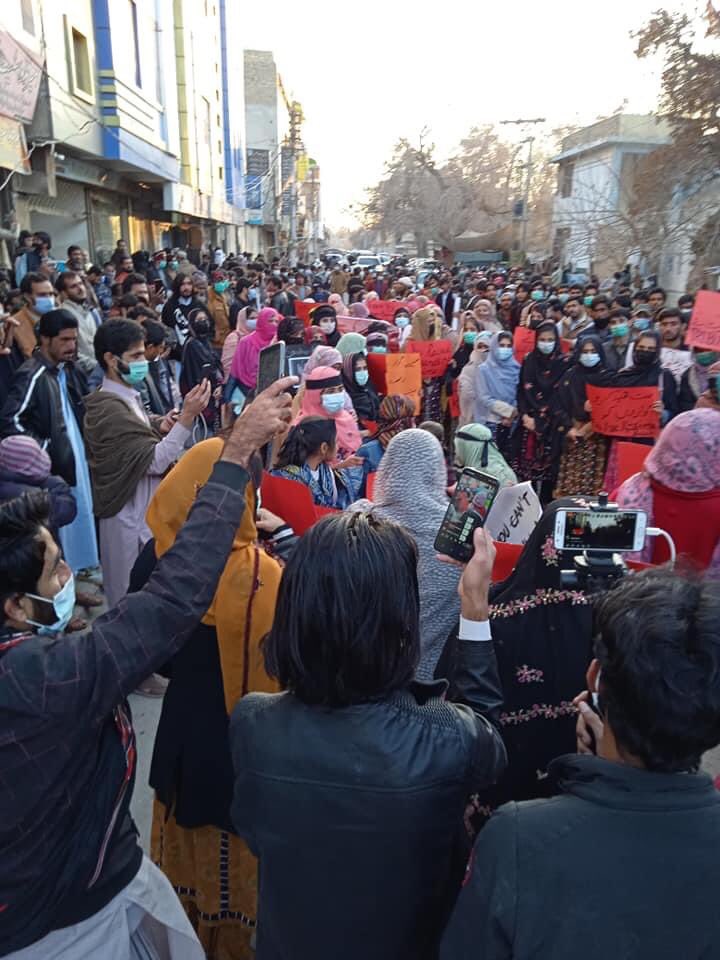MahrangBaloch_'s tweet photo. We reject every form of oppression imposed upon our nation.Freedom of Speech is the right of every citizen.
#StopThreateningBalochProtestors https://t.co/FTXQWjuCFa
