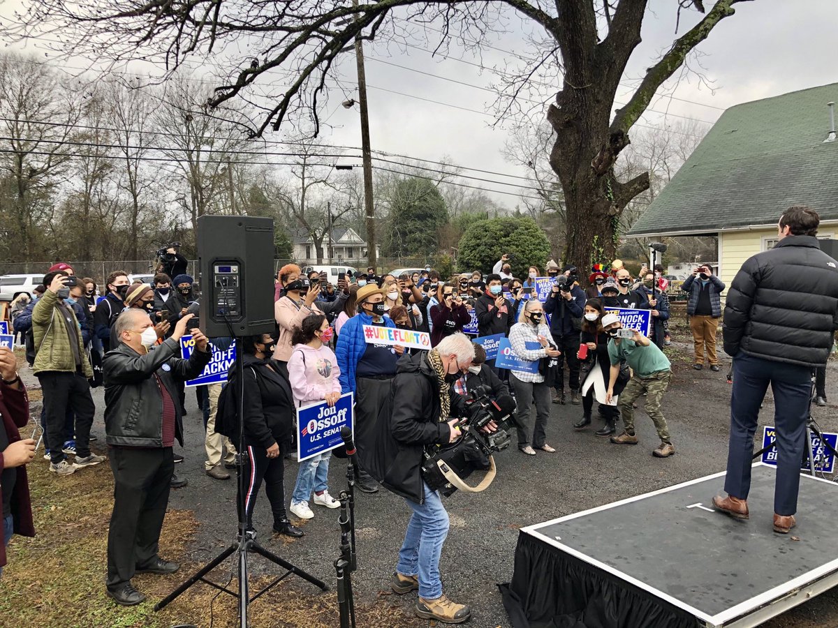 Jake_Best_'s tweet photo. 📍 Stone Mountain, Ga. 

First stop of the day with a huge canvass launch! #GAPol #GASen https://t.co/JzydlYr7a1