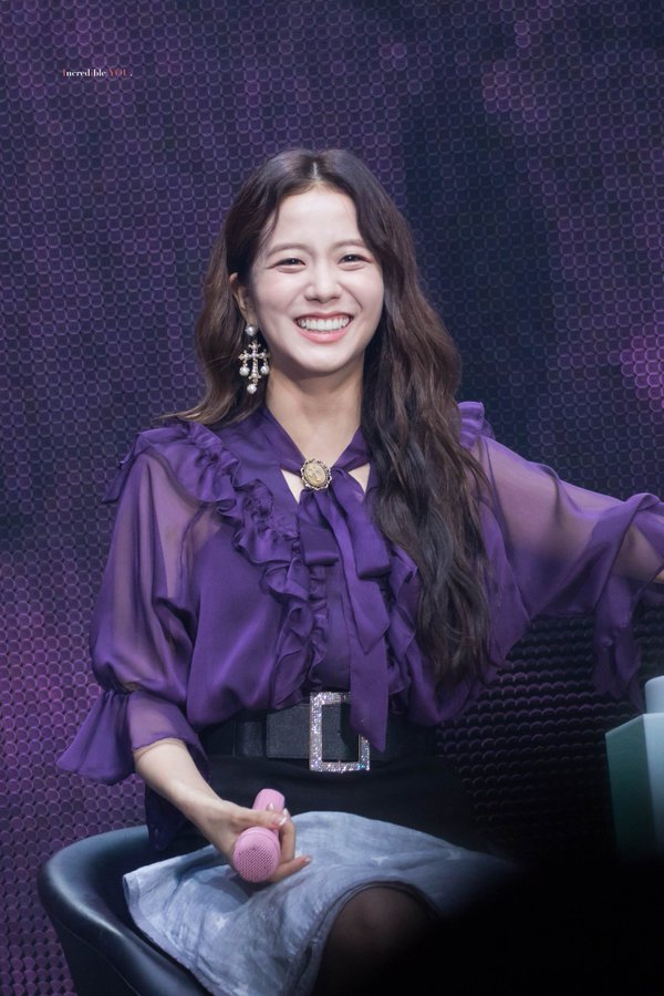 wansoyaaaa's tweet photo. #WorldStarJISOODay
#우리의_월드스타_지수_데이
#올해의_시작은_지수와함께 https://t.co/uqrOE45mFm https://t.co/xhRA4XfWUD