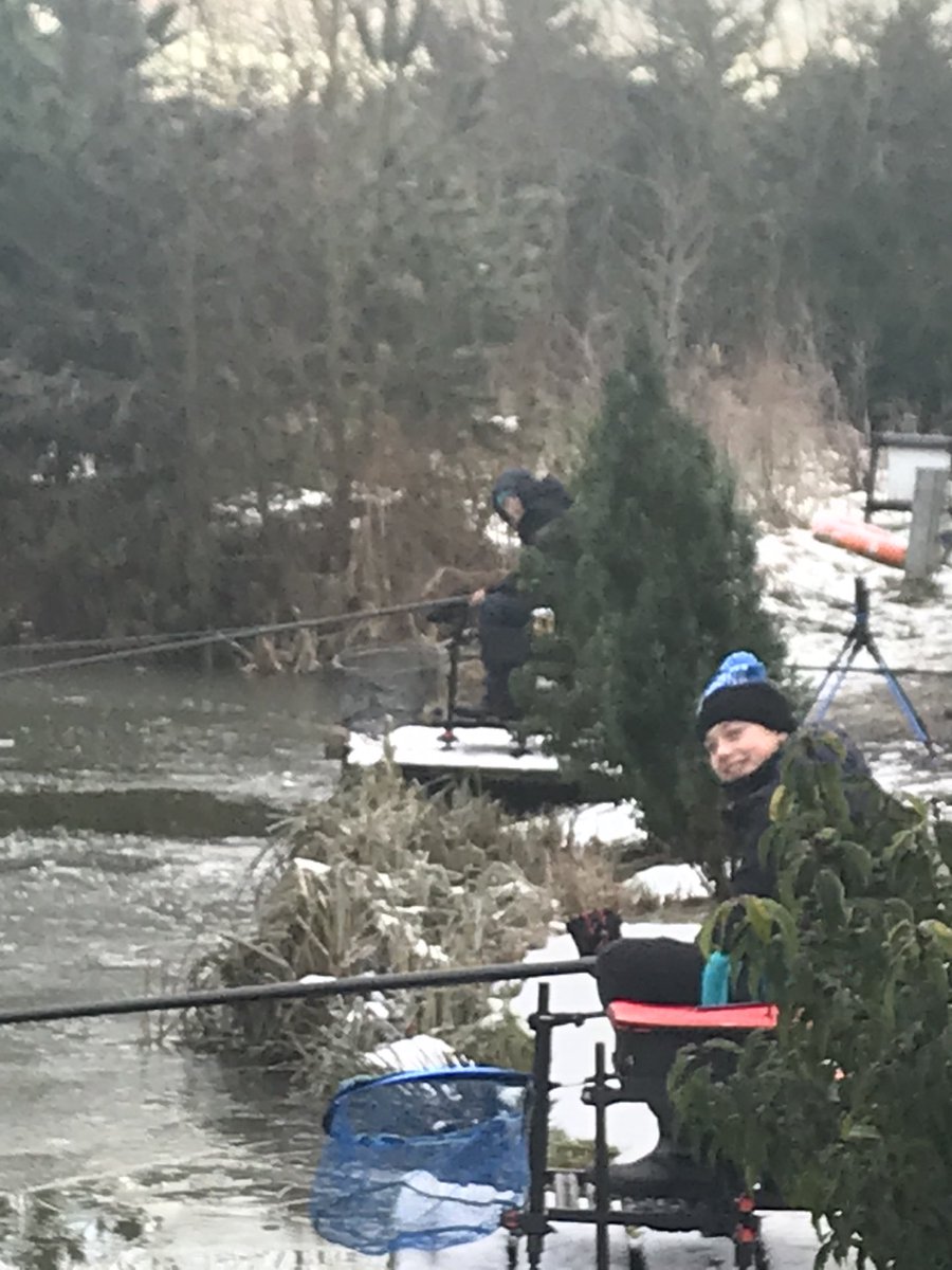 Regan5Paul's tweet photo. Braving the cold this morning ⁦@PartridgeLakes⁩  🥶🎣🥶🎣              #icebreaking❄️ https://t.co/Gg6Y0mEa5t