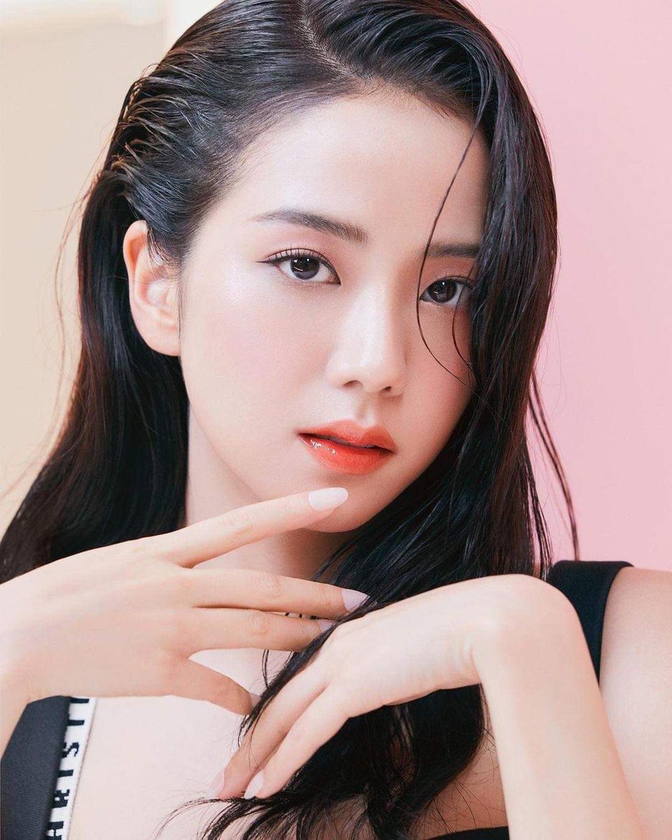 Daysi64690272's tweet photo. Only think about u
#WorldStarJISOODay 💟 
#올해의_시작은_지수와함께 💜
#우리의_월드스타_지수_데이 💌💖💖 https://t.co/1epJ7sGefd