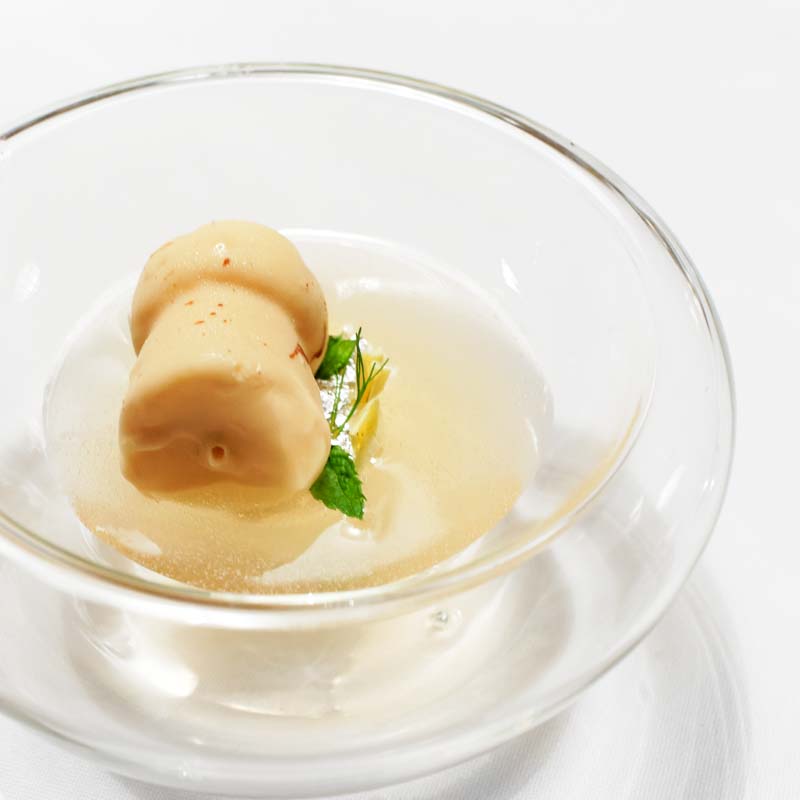 kuechenreise's tweet photo. BUTTERMILCH | grüner Apfel, Alpenrose  in der TRENKERSTUBE ** bei Meran - tolle Erfrischung vor dem Dessert!

#trenkerstube #guidemichelin #michein#2michelinstars #gaultmillau #dorftirol #südtirol #italien @lovelyhotelcastel @wiesergerhard1 @thomas_kostner https://t.co/SibmugCAP5