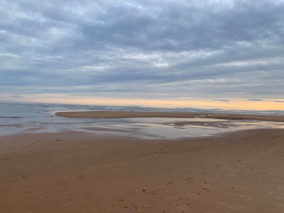 📍 Newburgh Beach, Aberdeenshire, Scotland 💫

With the added bonus of sand dunes and seals, Newburgh Beach offers a beautiful location to walk off the festive cobwebs!🚶

#fittaedee #aberdeen #aberdeenshire