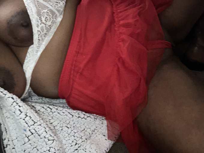 Just found my new favorite model. Check out SlitVibez on @Modelhub : SlitVibes https://t.co/GoW3IaOf