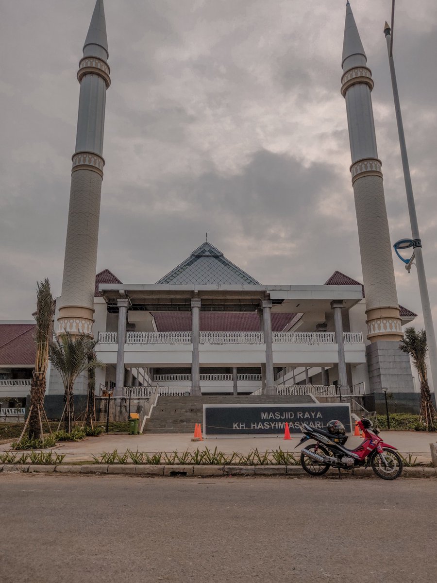 ngabuburit with si bos <a href="/abdirobot/">Sam Smith</a>