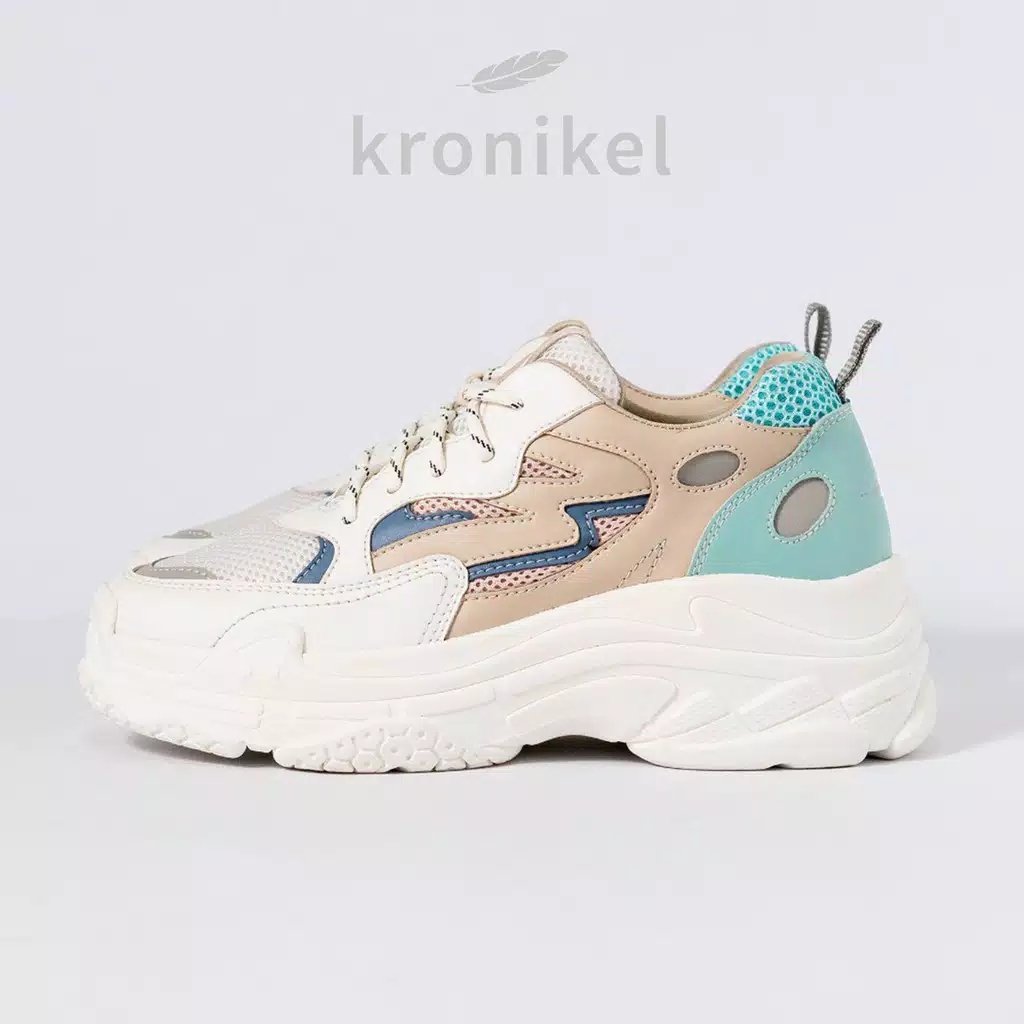 Rekomendasi sneaker brand lokal di Shopee✨

✨A Thread✨