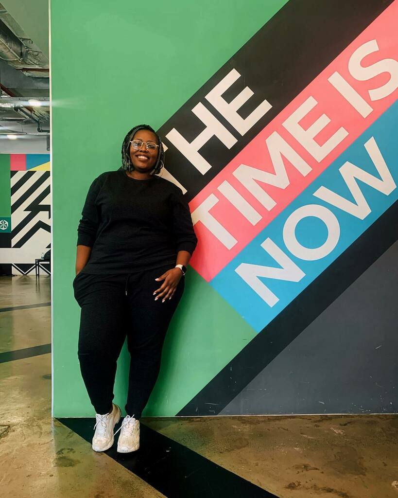 allthingsthando's tweet photo. Never a better time than the present.
Here is to the patience and perseverance you will need to meet all your set goals for 2021 🥂
#Live #Laugh #Love #Play #BeAllThingsYou https://t.co/H0KitHzApi https://t.co/qJ9lwe42ss