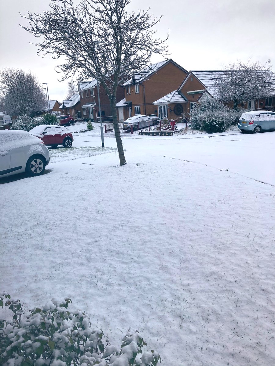 Ricksta7's tweet image. Can’t beat abit of winter snow #Snowfall #snow #Snowflakes #snowman #snowmanchallenge #WinterWonderland #January