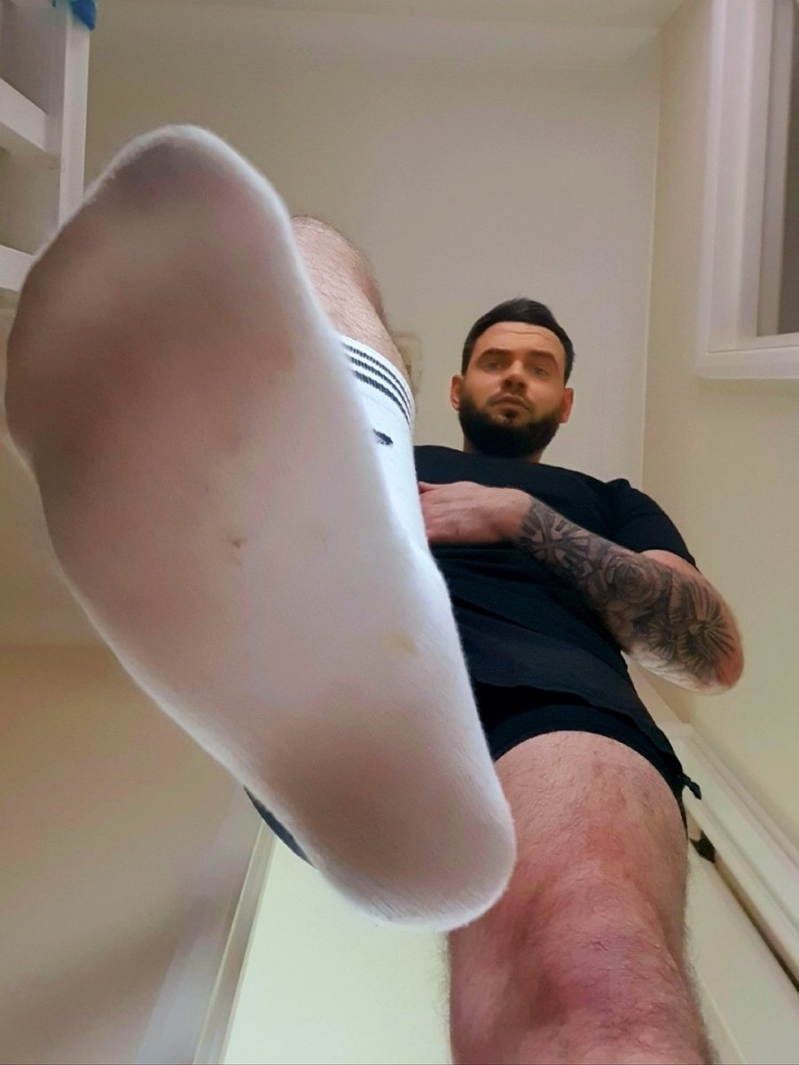 FeetandassOF's tweet photo. You're desperate to be under these... I know you are! 😈

Onlyfans free trial! 😉

https://t.co/qmWtR0cIQU

#feet #malefeet #smellysocks #gaysocks #straightsocks #onlyfans #onlyfansnewbie #cashfag #gaypaypig #cashslave #walletdrain #footfetish #footworship #cashsub #alpha https://t.co/jWQaEG5uGD