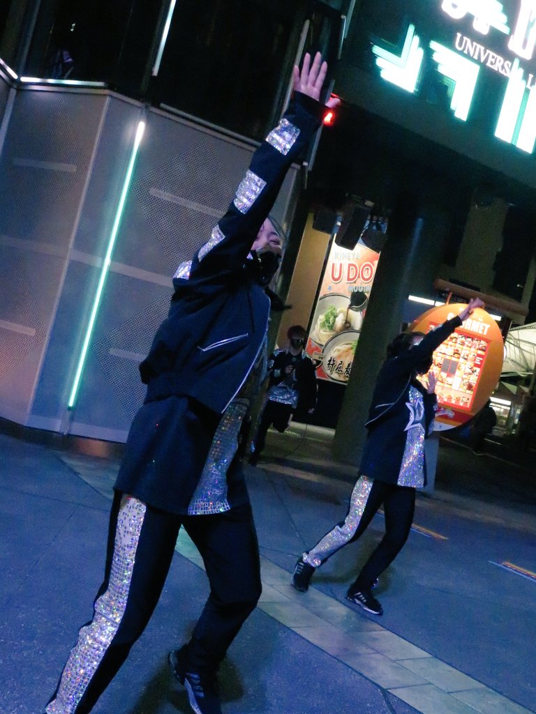 待ってる間は #UCW を吹き抜ける風がめちゃくちゃ冷たくて寒いのに、始まると忘れちゃう🎵
久々にお会い出来た方もいて、一緒に観れて楽しかったなぁ～☺️
#SPECTA