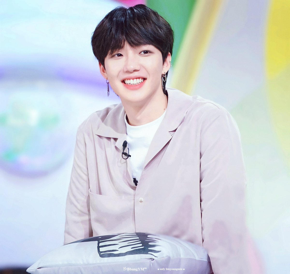BbangYM95's tweet photo. #임영민 #영민 #林煐岷
#LIMYOUNGMIN #YOUNGMIN  
#임영민_사랑해 https://t.co/y4LiY30ygA
