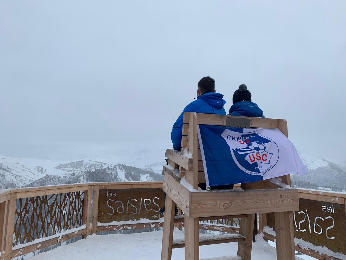 uschangefoot's tweet photo. 📸 Luc Chaîneau et Martin Gérault
🇫🇷 Les Saisies, France

Clin d’œil de la doublette Chaîneau-Gérault sur le balcon du Mont-Blanc dans la station des Saisies.

Vous aussi, partagez vos photos en vacances ou en voyage avec le hashtag #TravelUSC ! 

#TeamUSC
⚽️🔵🙌🏼🎿💙⛷ https://t.co/DFeQ90aoGB