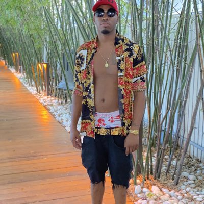 UaintGotWatIGot's tweet photo. #NewProfilePic https://t.co/Bqli3EYYlT