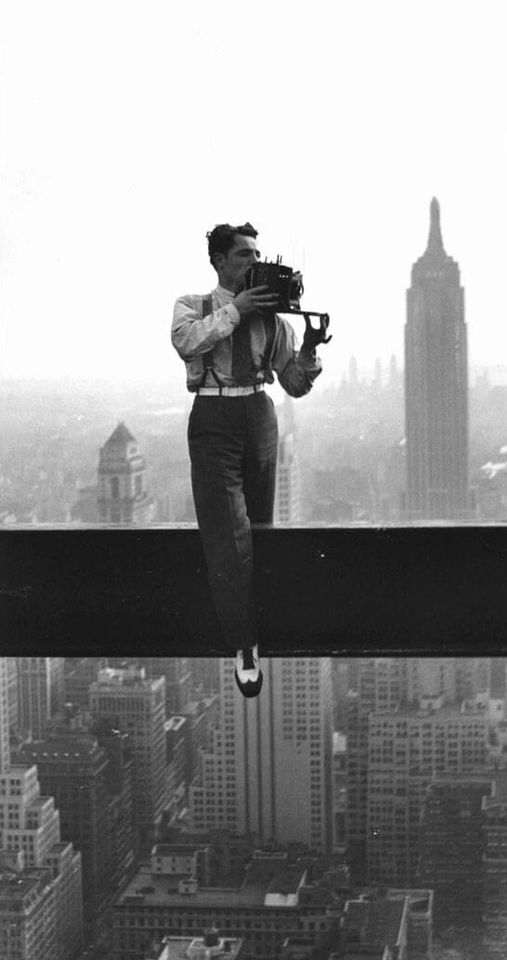 literlandweb1's tweet photo. "Ten fe ciega no en tu capacidad para el triunfo, sino en el ardor con que lo deseas".
Horacio Quiroga
📷Charles Clyde Ebbets https://t.co/2POK8M5IVF