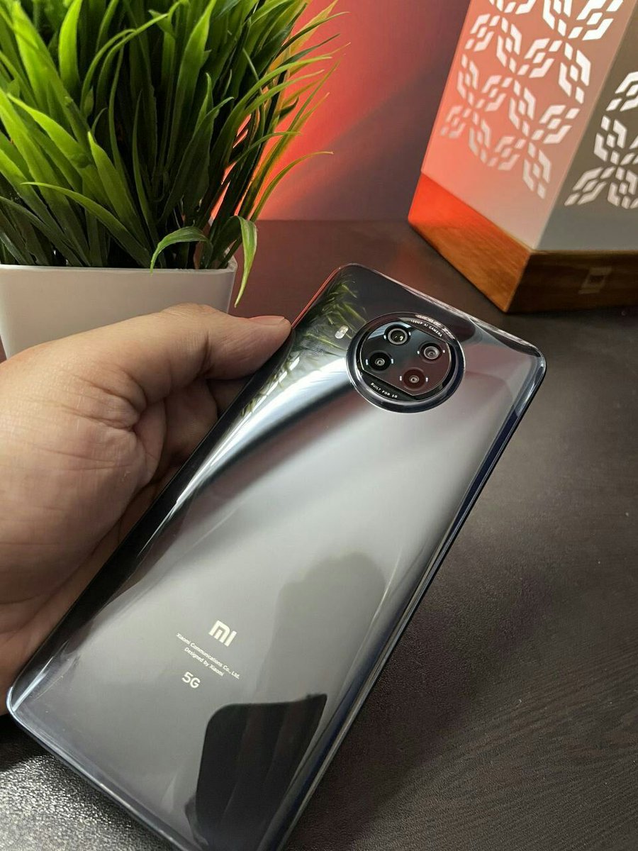 Xiaomi_Italia's tweet photo. Avvistato Mi 10i ! Arrivano le prime foto leaked 🤯
.
.
.
#xiaomi #mi10 #mi10i #android #smartphone #mifans #mifansitalia #lit #lostintech https://t.co/nec54QZlDs